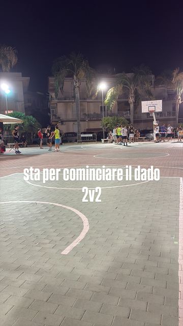 Il campo di Piazza Malta di sera
