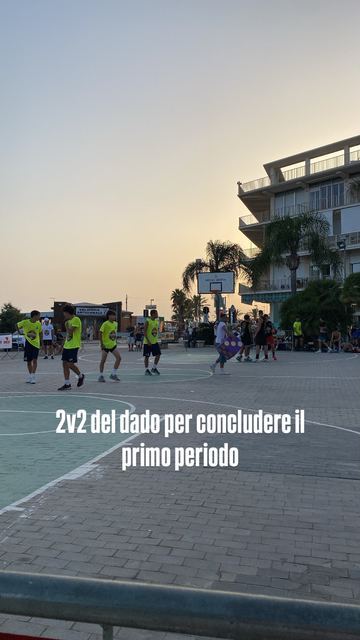 Partita in Piazza Malta al tramonto